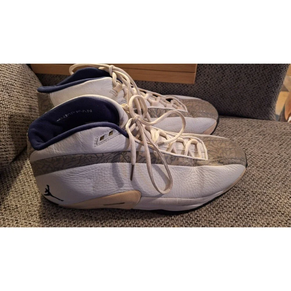 Air Jordan Retro‎ 15 White Silver Blue 11.5 Men's Used